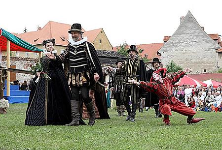 Slavnosti pětilist&eacute; růže