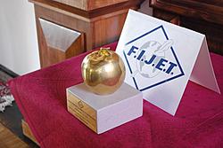 Golden Apfel FIJET