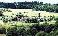 Kvítkův dvůr, framing architecture into the countryside 
