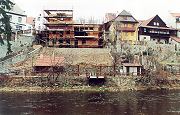R.galerie in Český Krumlov, Weihnachtsausstellung, am 15. Dezember 2001, Foto: Lubor Mrázek 