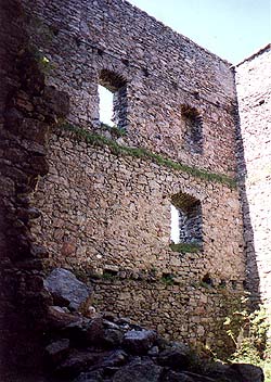 Vítkův Hrádek, Wand des Wohnpalastes 