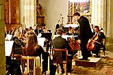 Filharmonický orchestr České Budějovice, Bohuslav Matoušek - viola, Tomáš Netopil - dirigent, klášterní kostel, 20.9.2006, Královský hudební festival Zlatá Koruna, foto© 2006 Lubor Mrázek, Archiv OIS - 2006080756b 