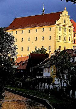 Regionalní muzeum v Českém Krumlov za západu slunce 