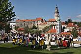 Mezinárodní folklórní festival v seminární zahradě 