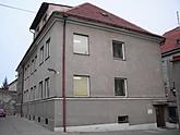 Budova Katastrálního pracoviště Český Krumlov, zdroj www.cuzk.cz 