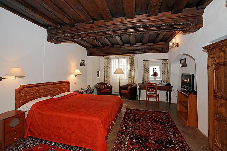 Chamber 12