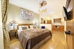 Castle View Apartments. Daily and Weekly Rentals.