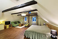 Suite No. 9, 2 + 2, Alchymy Riverside