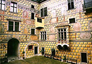 Mural on IV. courtyard of Český Krumlov Castle, details of figural decoration above oriel 
