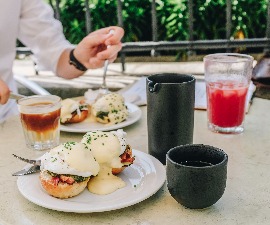 Mit Frühstück