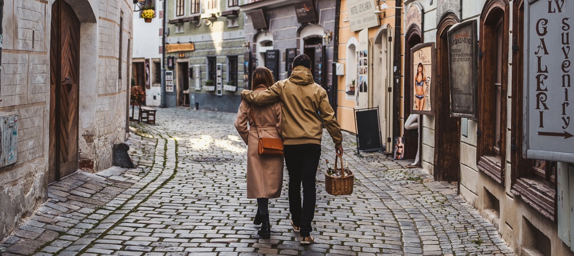 Procházka Dlouhá ulice, zdroj: DMO Český Krumlov, z. s., foto: Tomáš Perzl