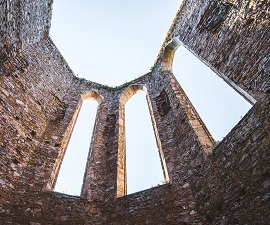 Ehemaliges Kloster und Burgruine Kuklov