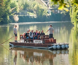 Easter cruise on wooden rafts