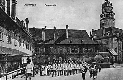Schloss Nr. 59 - Neue Burggrafschaft, Gebäude auf dem II. Schlosshof, Foto aus dem Anfang des 20. Jahrhunderts 