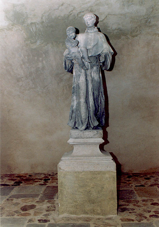 Zámecké lapidárium v Českém Krumlově, sv. Antonín Paduánský, sochař Jan Antonín Zinner, 1747, foto: Ladislav Pouzar