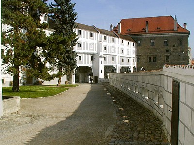 Pohled na V. nádvoří zámku Český Krumlov, 2000, foto: Lubor Mrázek 