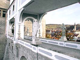Zámek Český Krumlov, Plášťový most, současný stav průjezdu mezi Horním hradem a V. nádvořím zámku, 2001, foto: Lubor Mrázek 