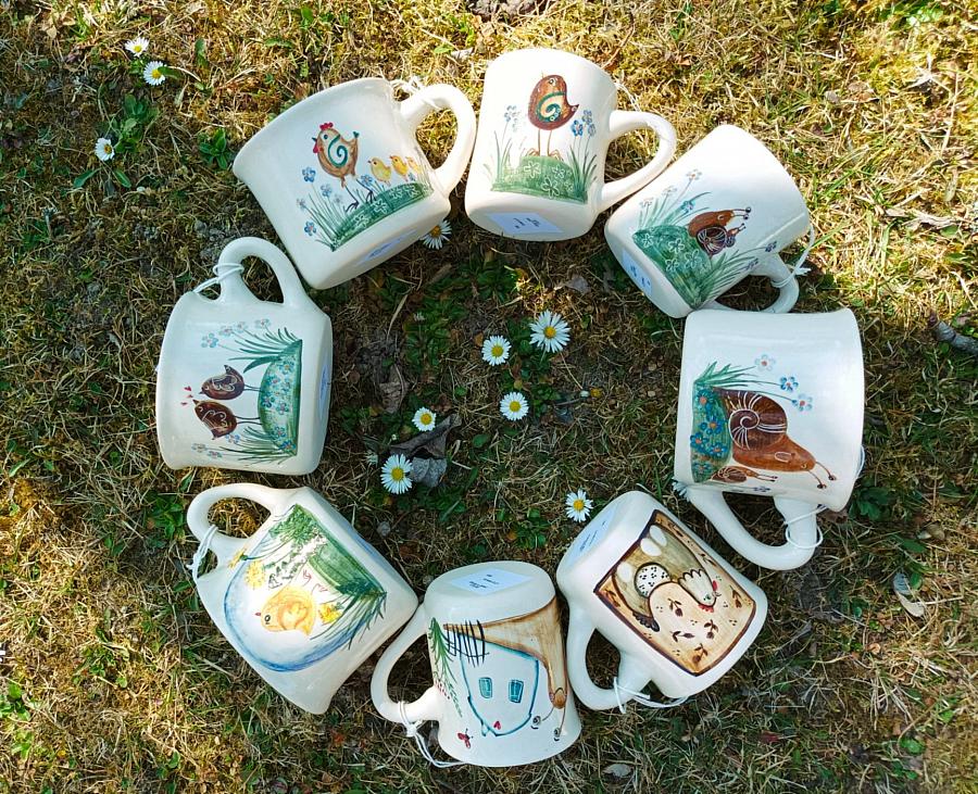 Velikonoční prodej keramiky z chráněné dílny