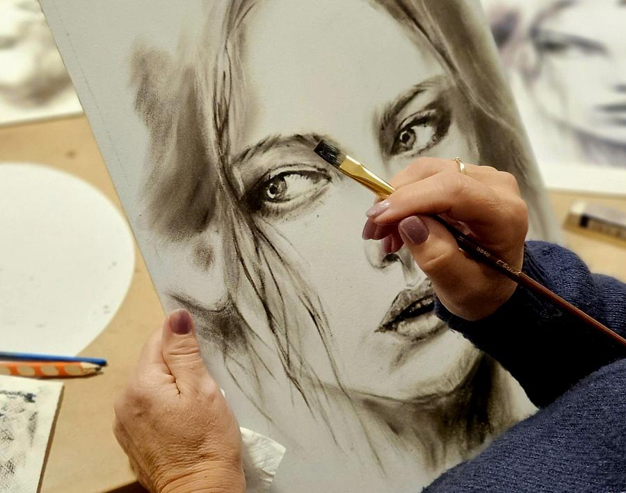 Malba technikou suchého štětce na tmavý podklad | workshop