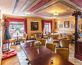 Restaurant & Café Jakub