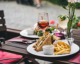 Restaurant & Café Jakub