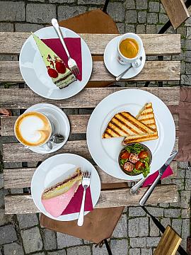 Omnes Caffe Arleta