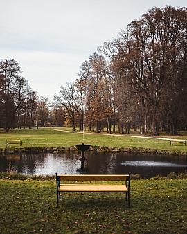 From mountaintop to chateau park