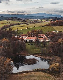 Schlosspark Červený Dvůr (Rothenhof)