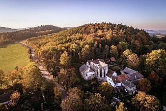 Ehemaliges Kloster und Burgruine Kuklov