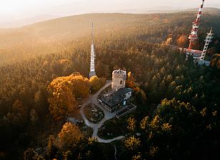 Aussichtsturm Kleť im Blansker Wald (Blanský les)