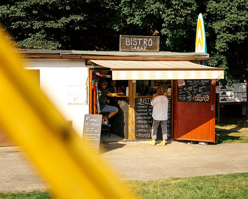 Garáž Bistro
