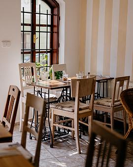 Kafírna na Starém Plešivci