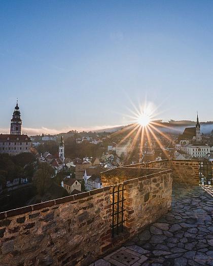 Krásné mrazivé ráno z Českého Krumlova přejeme! 😊

#ceskykrumlovofficial #ceskykrumlovregion #jiznicechy #ceskykrumlov #krumlov #jihoceskykraj #unesco #uzasnamista #fotimecesko #krasnecesko #uzasnecesko #kudyznudy #svetovecesko #ceskarepublika #czechrepublic #visitczechrepublic #visitcz